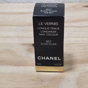 Chanel Le Vernis Longwear Nail Colour 927 Blanc Ecume New Old Stock